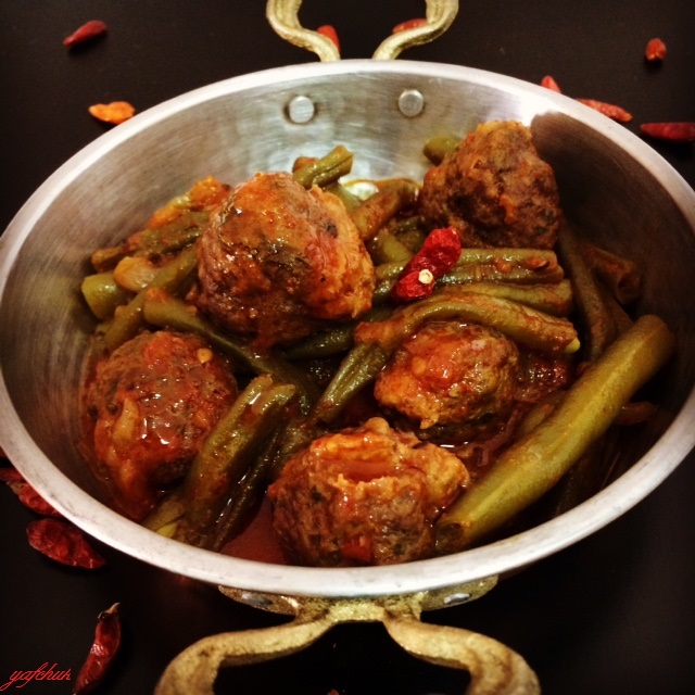 קציצות בקר עם שעועית