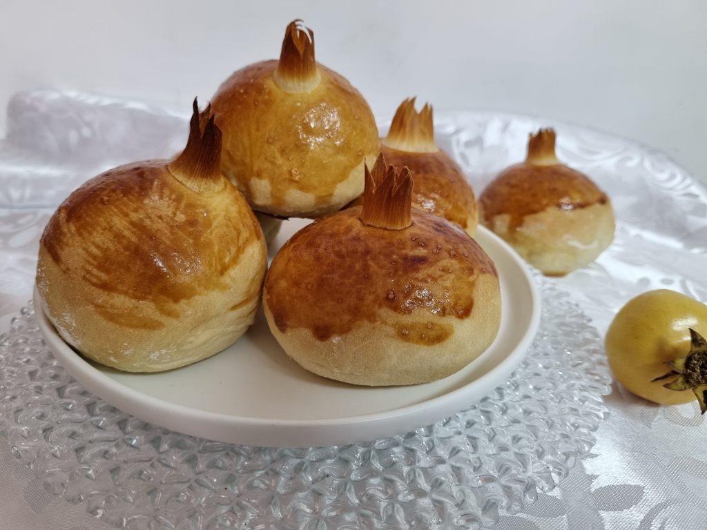 לחמניות בצורת רימון