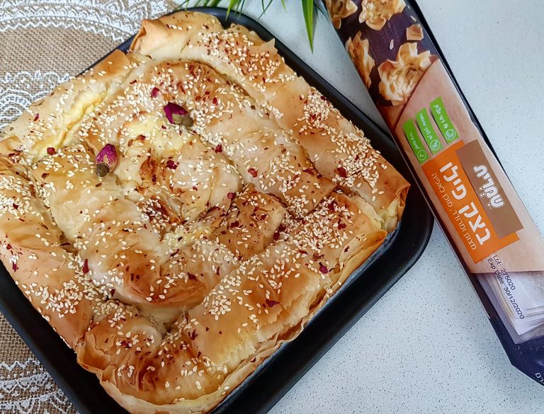 מאפה פילו גבינות ומחית מנגו