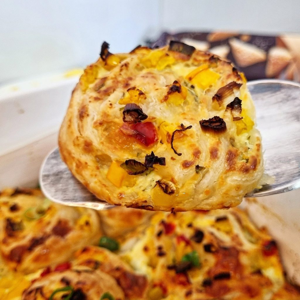 מאפה גבינות ופלפלים