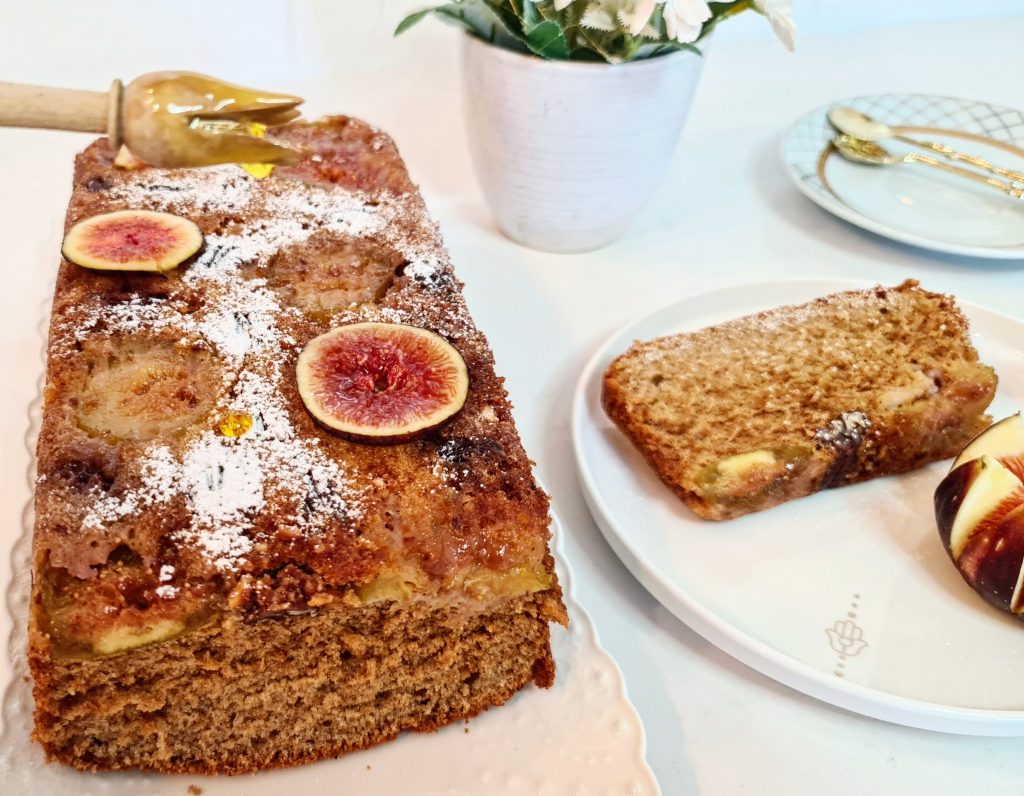 עוגת דבש תאנים ופקאנים